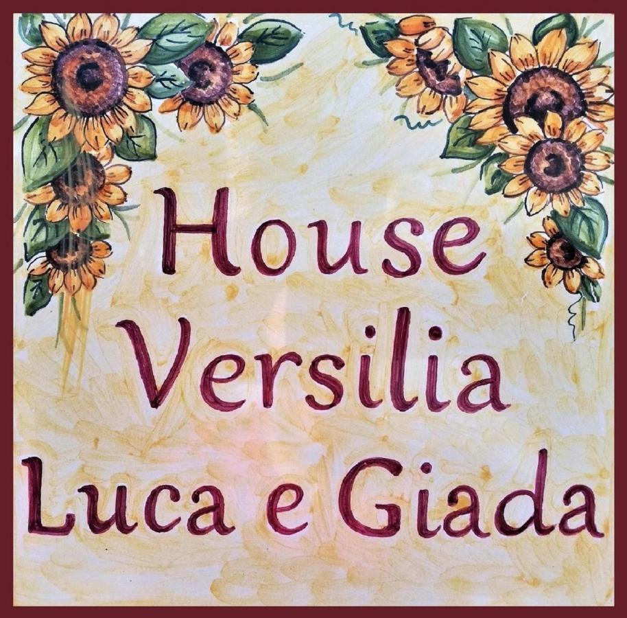 House Versilia Luca E Giada, 5 Chilometri Da Forte Dei Marmi! المظهر الخارجي الصورة