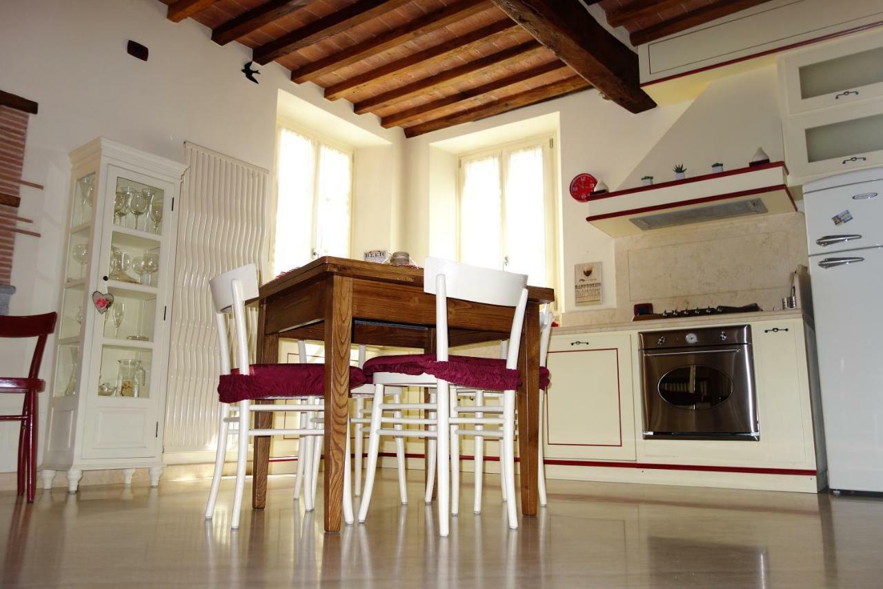 House Versilia Luca E Giada, 5 Chilometri Da Forte Dei Marmi! المظهر الخارجي الصورة